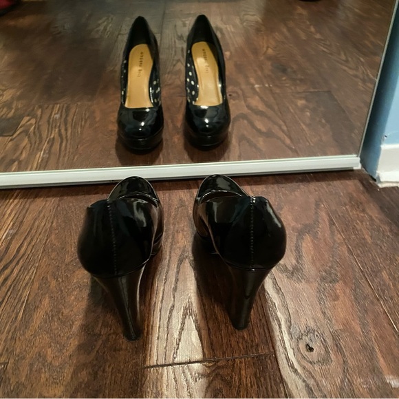 Madden Girl Black PATENT Leather Pumps with Platform - Picture 7 of 14